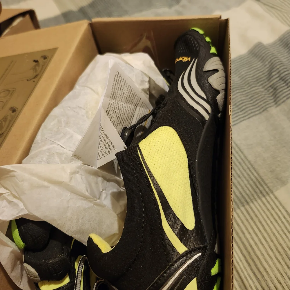 Black and Yellow FiveFingers Shoes - Picture 3 of 5